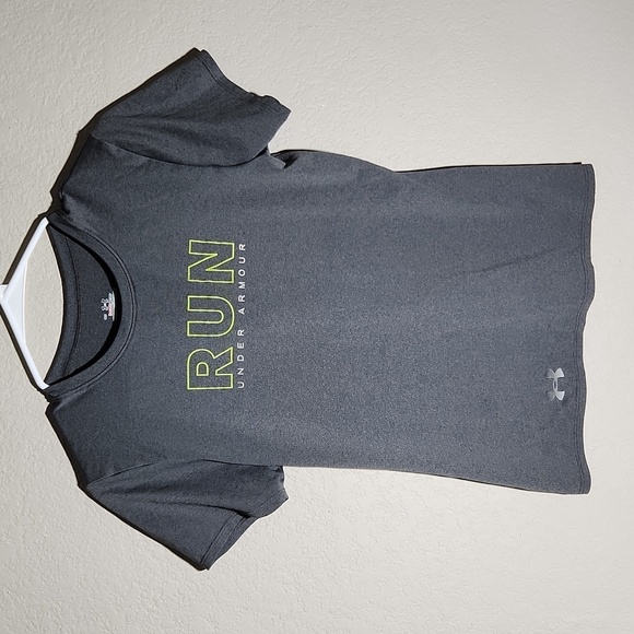 Under Armour Womens shirt Size S Athletic Top Short Sleeve Gray Green Heat Gear - Picture 1 of 9